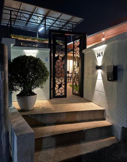 34 Independent courtyard garden-style container homestay near MRT - image 27