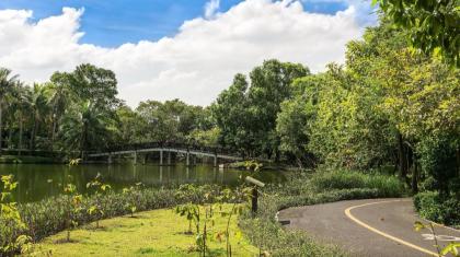 Quiet oasis in heart of Bangkok - image 27