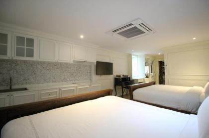 SASHA HOUSE - image 21