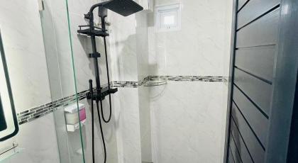 Thonglor Suites Hotel - image 30