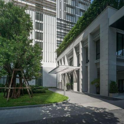 Rooftop pool gym luxury cozy studio Free Wifi  612 - image 21