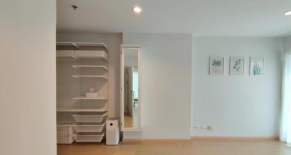 Cozy 1-bedroom condo close to MRT near Jatuchak - image 23