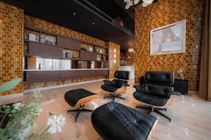 Luxury Brand New! 1BR Condo/High Fl/BTS_PhromPhong - image 23