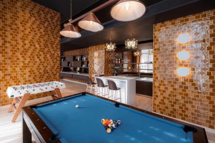 Luxury Brand New! 1BR Condo/High Fl/BTS_PhromPhong - image 24