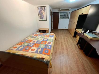 2-bedroom near BTS Phayathai and Victory Monument - image 21