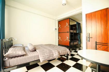 Noir Cafe And Hostel - Chinatown - image 28