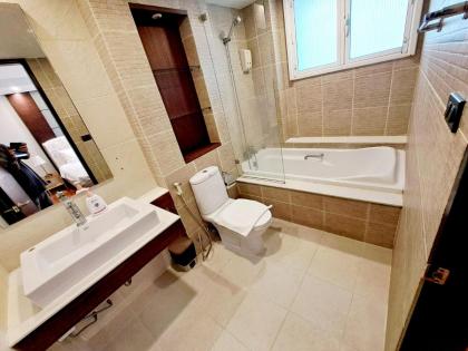 8th Floor 2brs Penthouse 700m Walk To Ekkamai Bts station - image 26