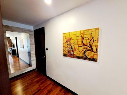 8th Floor 2brs Penthouse 700m Walk To Ekkamai Bts station - image 30