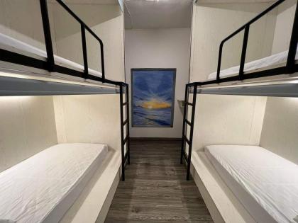 Comfy Crib Hostel Bangkok - image 29