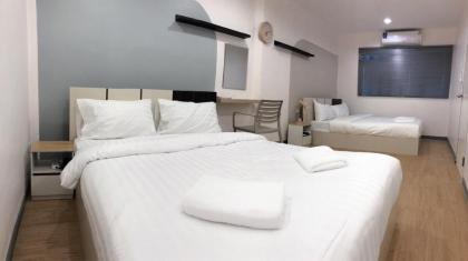1 minute walk to BTS skytrain/ 6bed 7bath - image 22