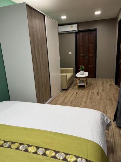 Beautiful courtyard with two bedrooms two bathroom - image 25