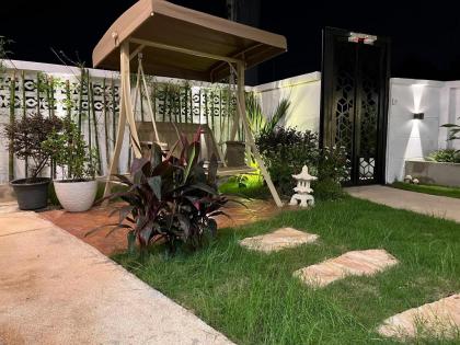 Beautiful courtyard with two bedrooms two bathroom - image 26