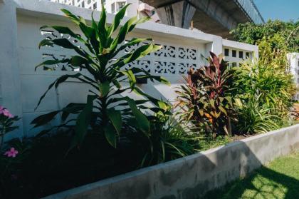 Beautiful courtyard with two bedrooms two bathroom - image 30