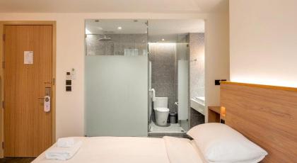 ZEN MASTER HOTEL - image 27