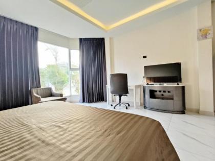 Five bedroom pool villa - image 24