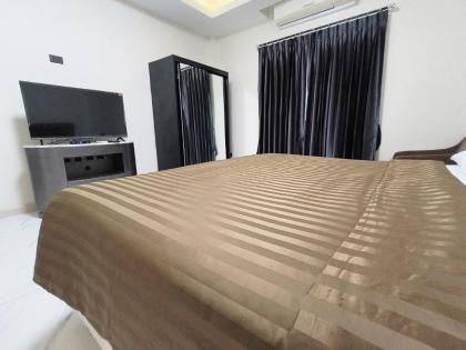 Five bedroom pool villa - image 27