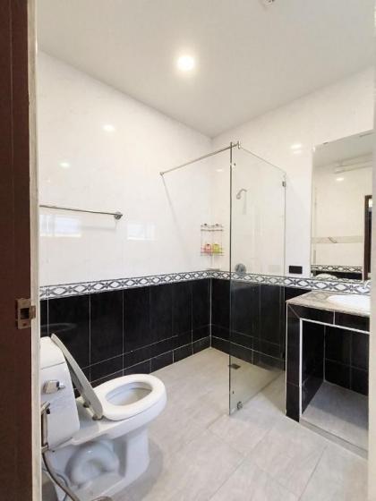 Five bedroom pool villa - image 28